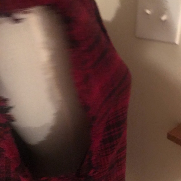 HOST PICK Decree Red Sleeveless Button Front Plaid Muscle Shirt Tank Size XL - Picture 4 of 8